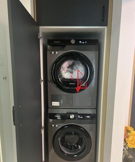 Basarabia Diham 2 camere, 55mp, bl.1987, renovat, mobilat,